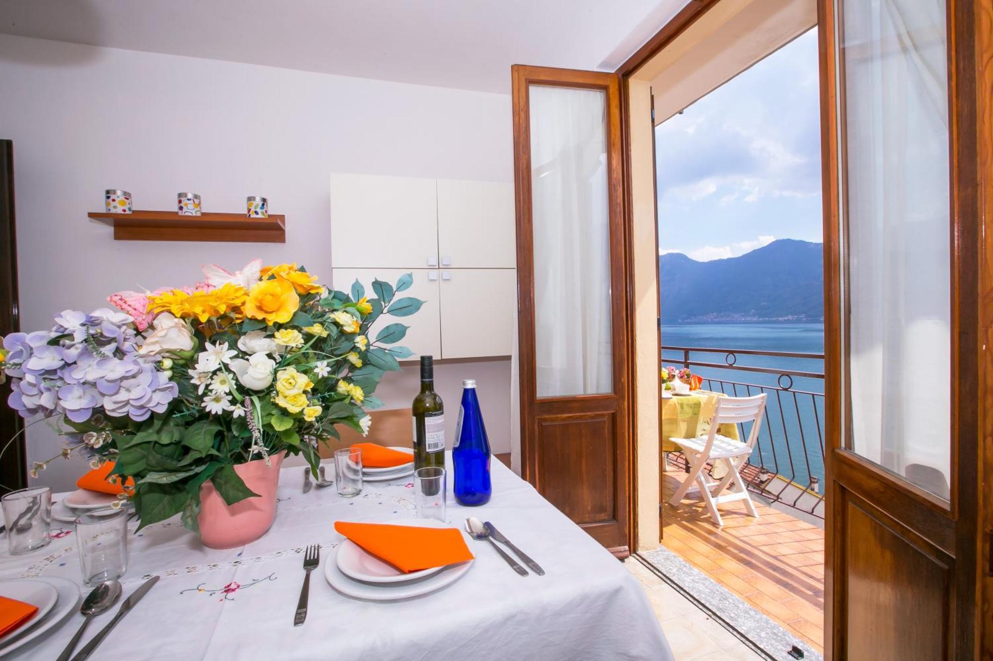 Bella Lake View Colonno Exterior foto